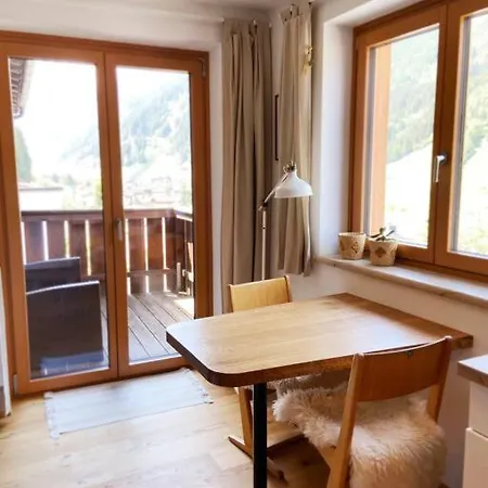 Schoene Wohnung, Zentral, Mit Panorama-aussicht Apartament Grossarl