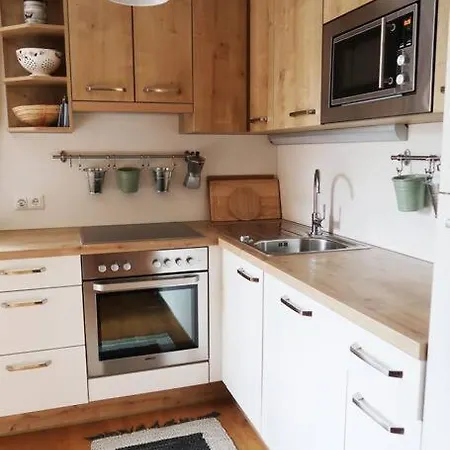 Schoene Wohnung, Zentral, Mit Panorama-aussicht
