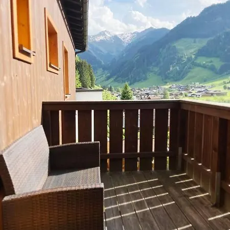 Apartament Schoene Wohnung, Zentral, Mit Panorama-aussicht