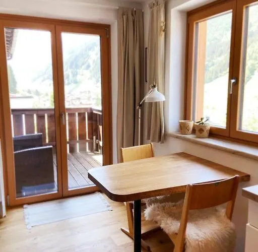 Schoene Wohnung, Zentral, Mit Panorama-aussicht Apartament Grossarl