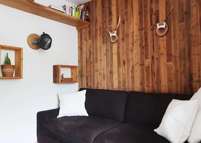 Schoene Wohnung, Zentral, Mit Panorama-aussicht דירה גרוסארל