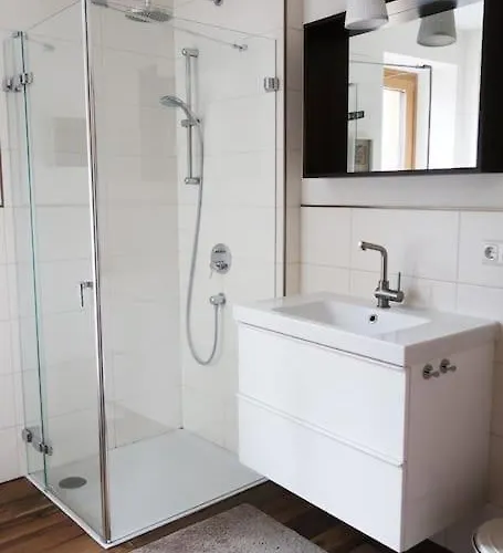 Schoene Wohnung, Zentral, Mit Panorama-aussicht Apartament