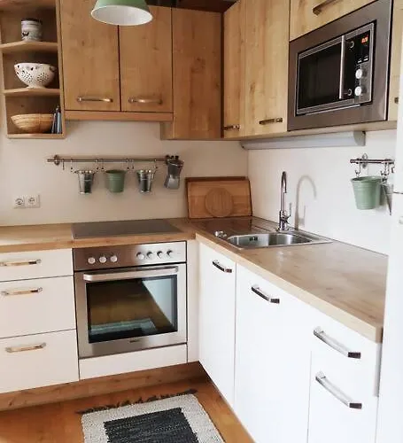 Schoene Wohnung, Zentral, Mit Panorama-aussicht